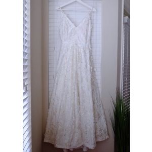 Wedding Dress/Gown